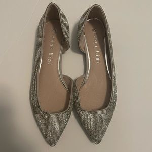 Rhinestone flats -pointed toe